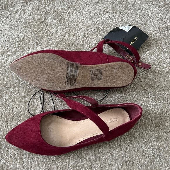 Forever 21 Pointed Toe Flats - Picture 3 of 3